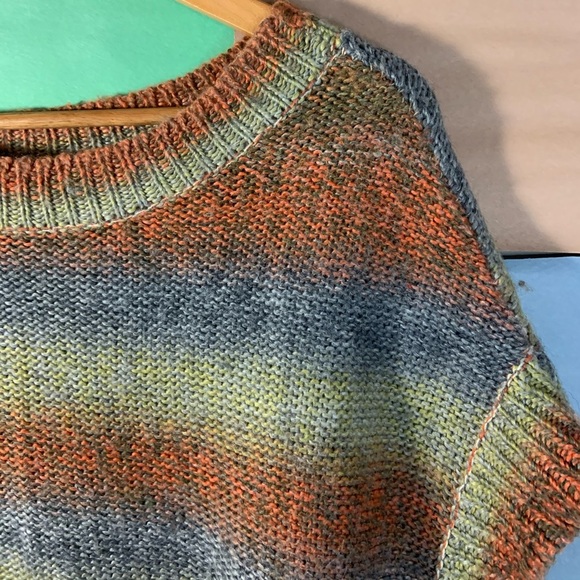 The Limited Knit Sweater size XS/S - Picture 6 of 6